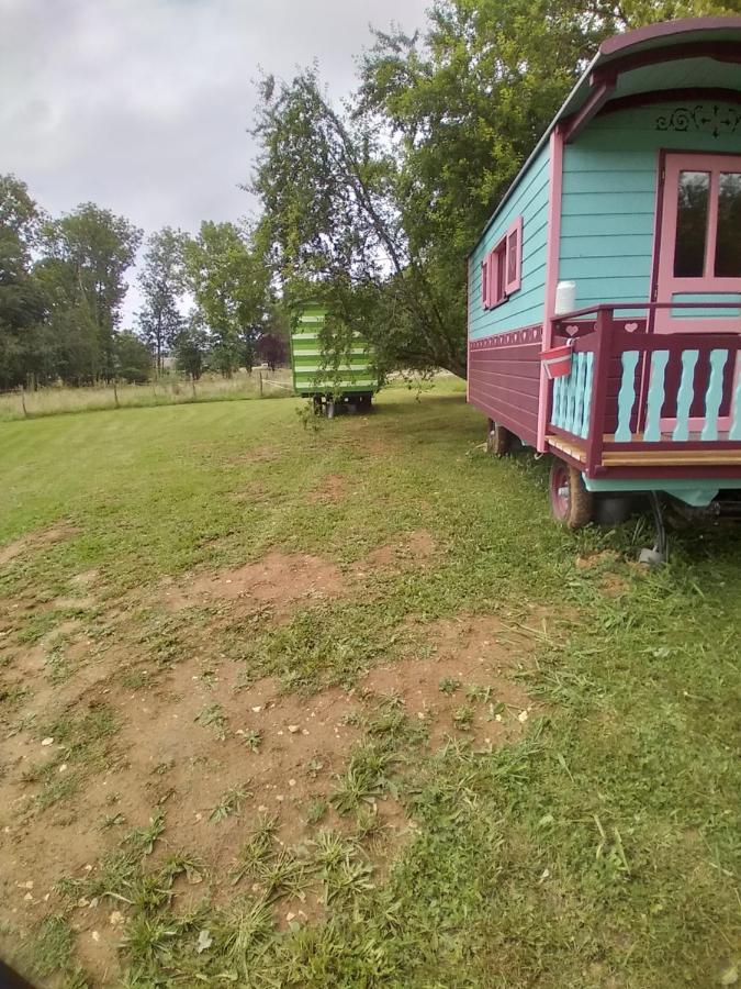Luxury tent Roulotte Verte